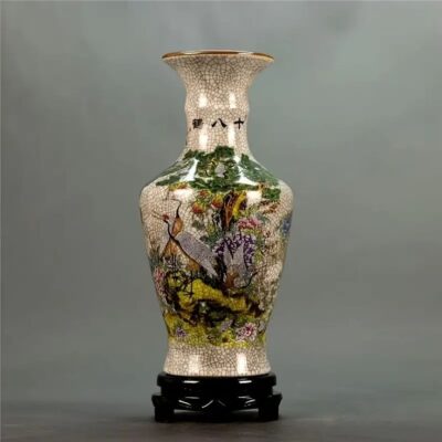 Bình hoa con công sứ Bát Tràng men rạn cổ điển